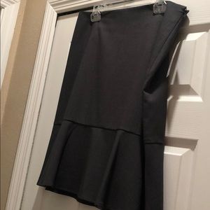 Gray pencil skirt with ruffle
